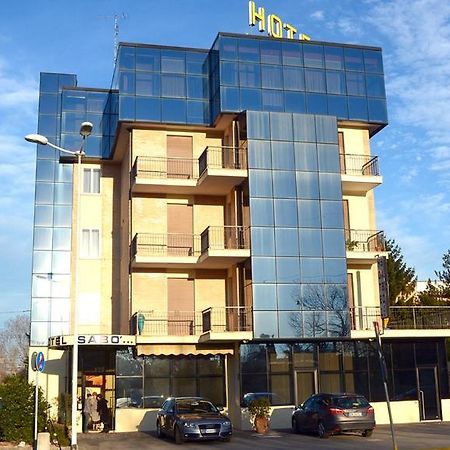 Hotel Sabo' Кастель-Маджоре Екстер'єр фото